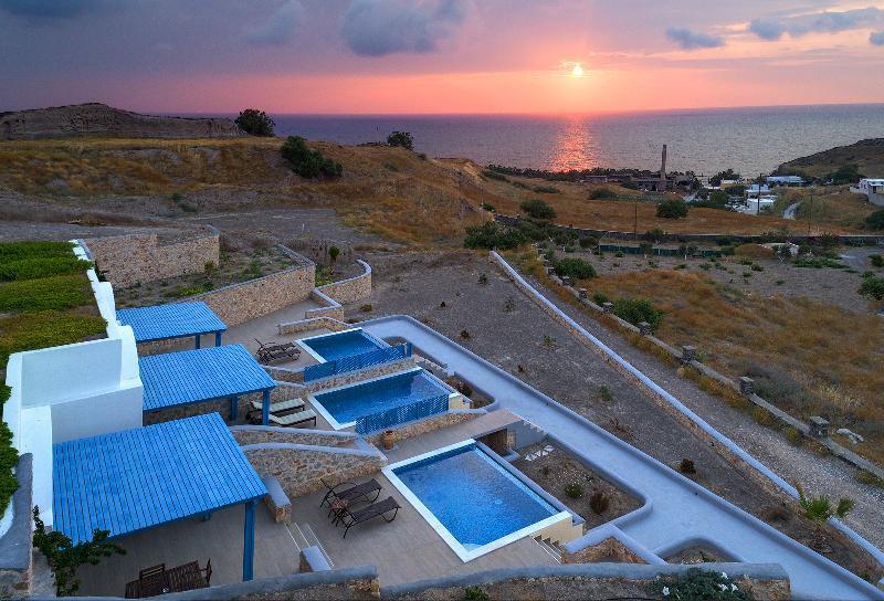 Desiterra Resort Suites & Villas Картерадос Екстериор снимка