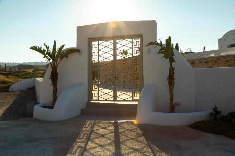 Desiterra Resort Suites & Villas Картерадос Екстериор снимка